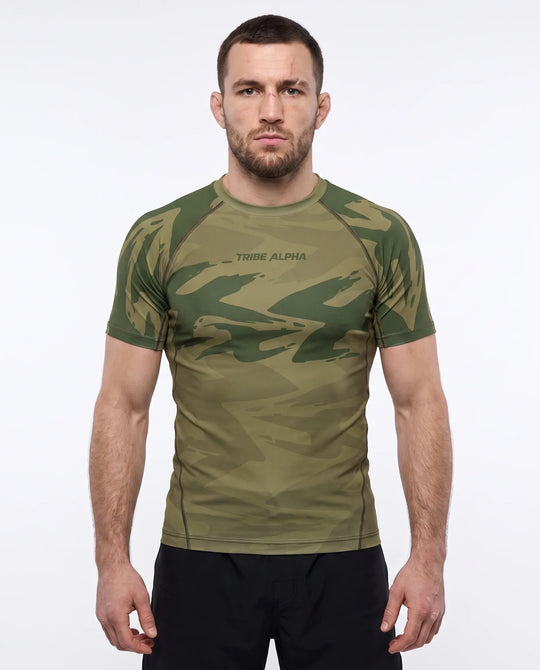 rashguard-dark-current-olive-green-short-sleeves-m-z