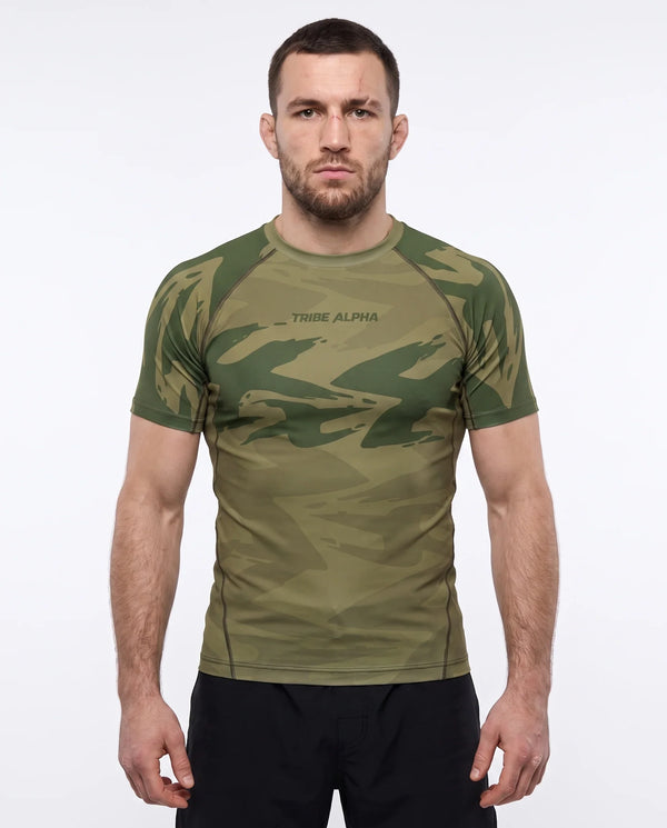 Tribe Alpha – Dark Current – Olive Green – Short Sleeve Rashguard
