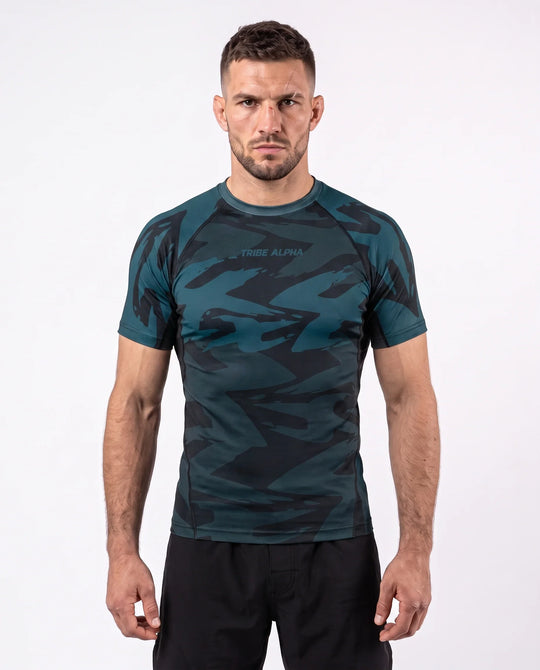 rashguard-dark-current-short-sleeves-m-z