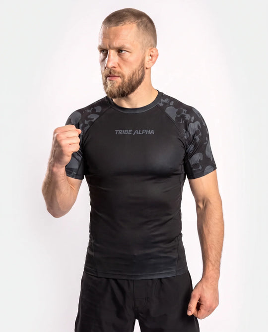 rashguard-dead-calm-black-short-sleeves-m-z