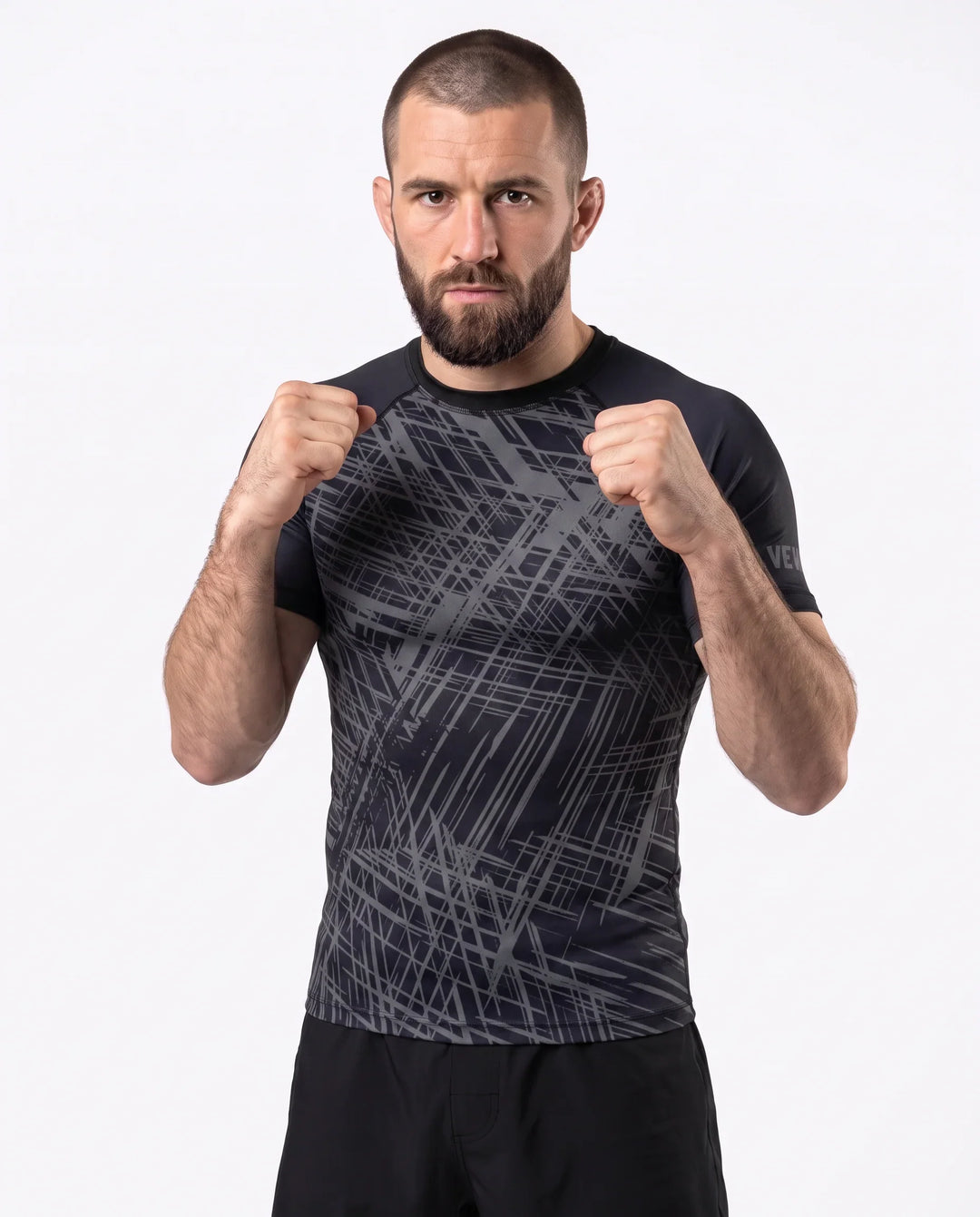 rashguard-scratched-by-a-wb-grey-m-z